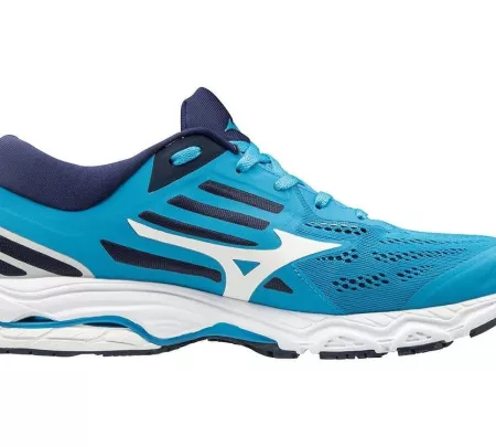 Buty do biegania oraz kolce lekkoatletyczne