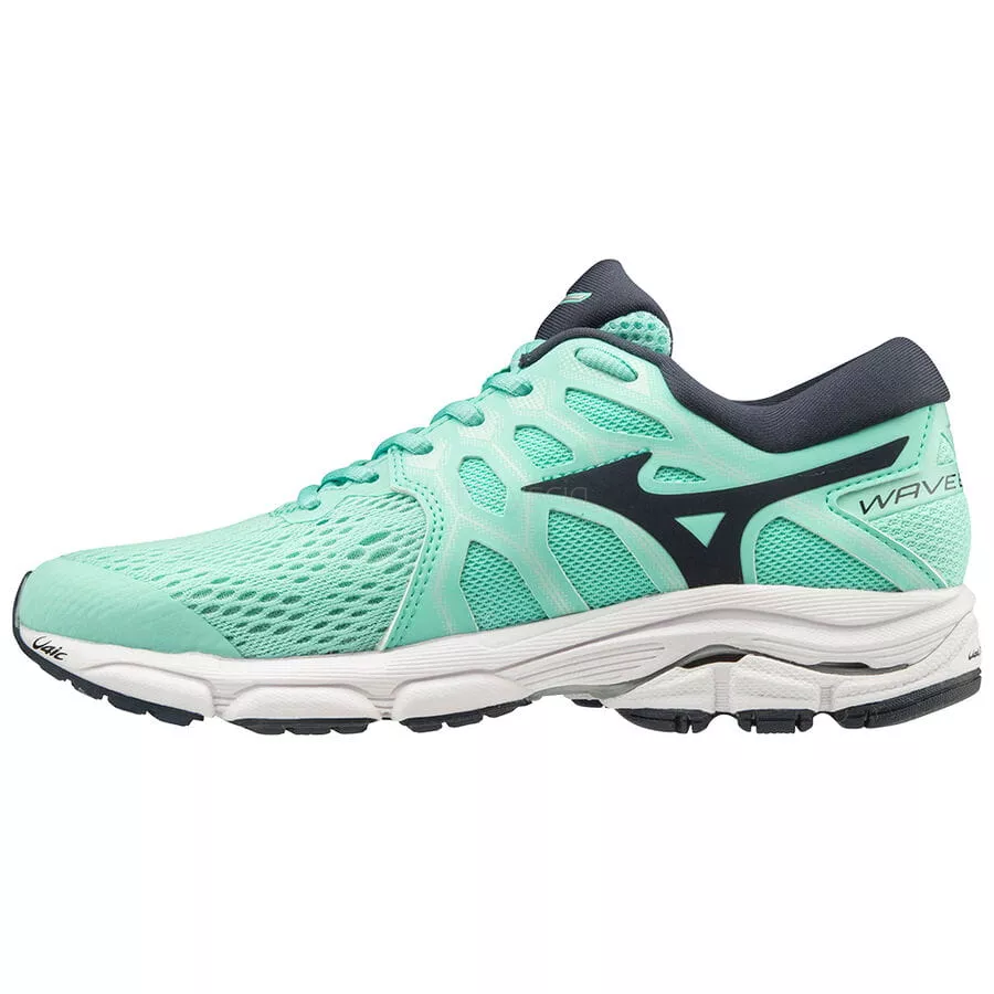 Mizuno Wave Equate 4